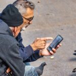 El modelo híbrido de atención al cliente como defensa de la dignidad y la libertad de nuestros mayores