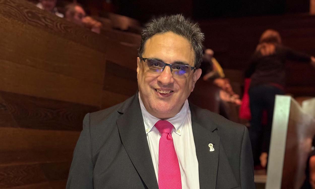 El algoritmo de la inclusión: Un voluntario de «Activos y Felices» resuelve el desafío matemático de la Lotería de El País