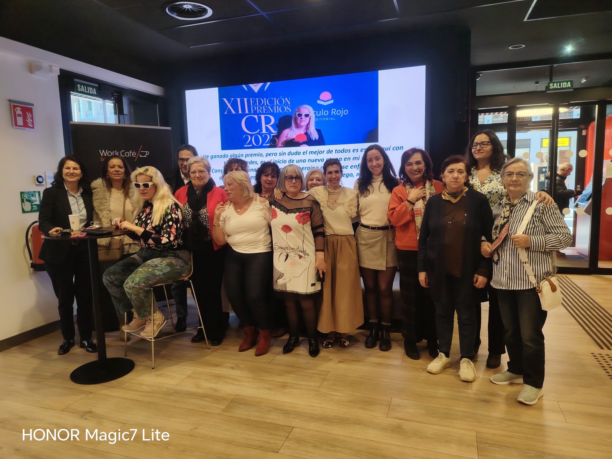 Estrategia y propósito: Sara Braña revoluciona el Work Café Santander de León de la mano de la Asociación «Activos y Felices»